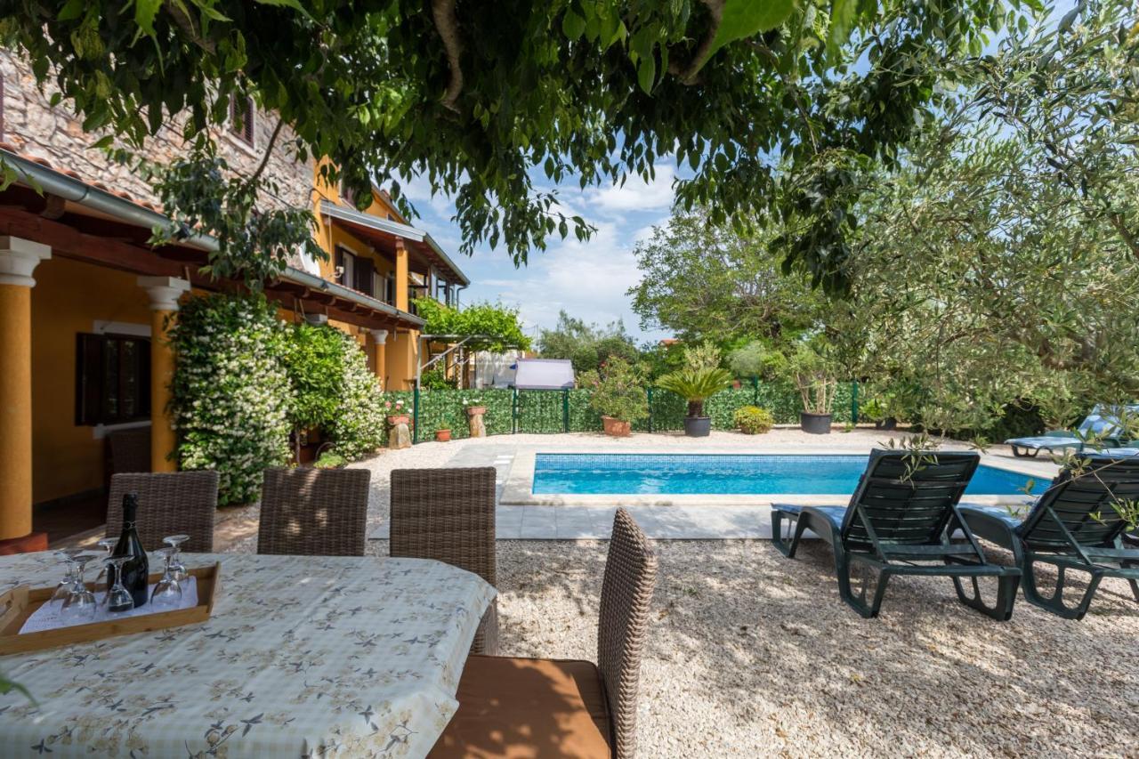 Villa Lucky Brtonigla Exteriör bild