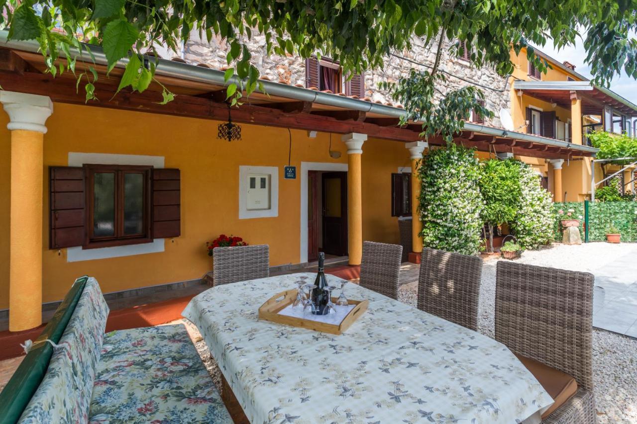 Villa Lucky Brtonigla Exteriör bild